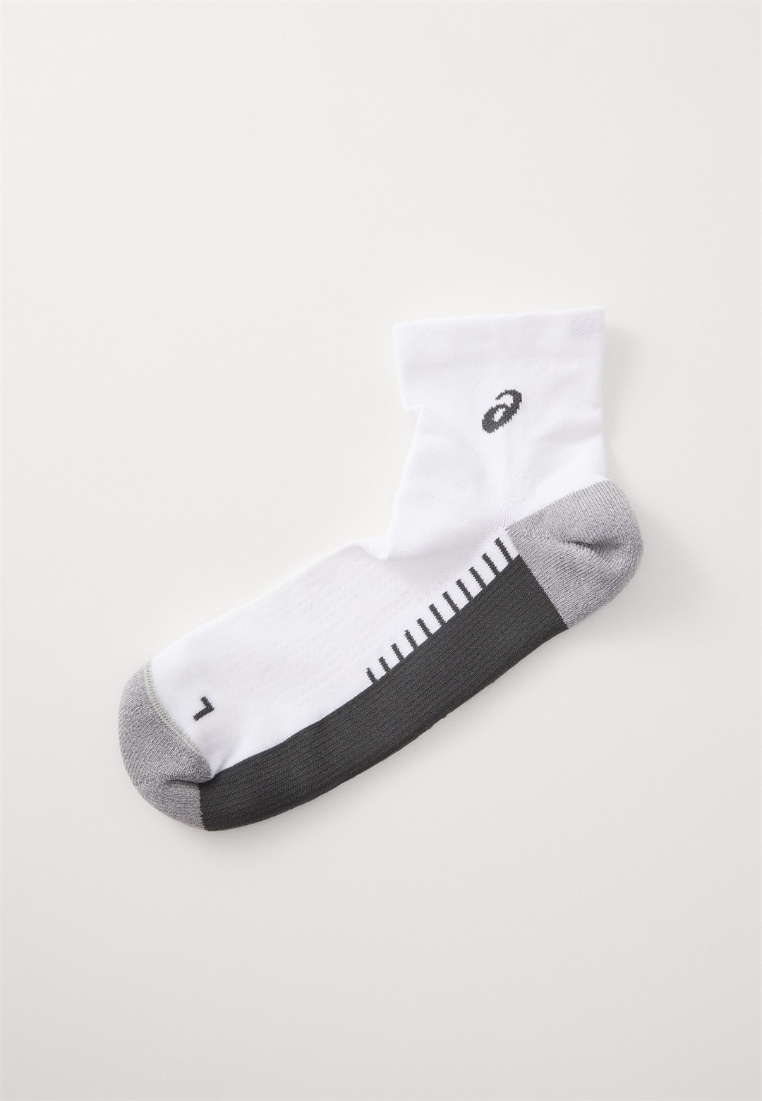 ASICS PERFORMANCE RUN QUARTER UNISEX - Sportsocken - brilliant white/weiß