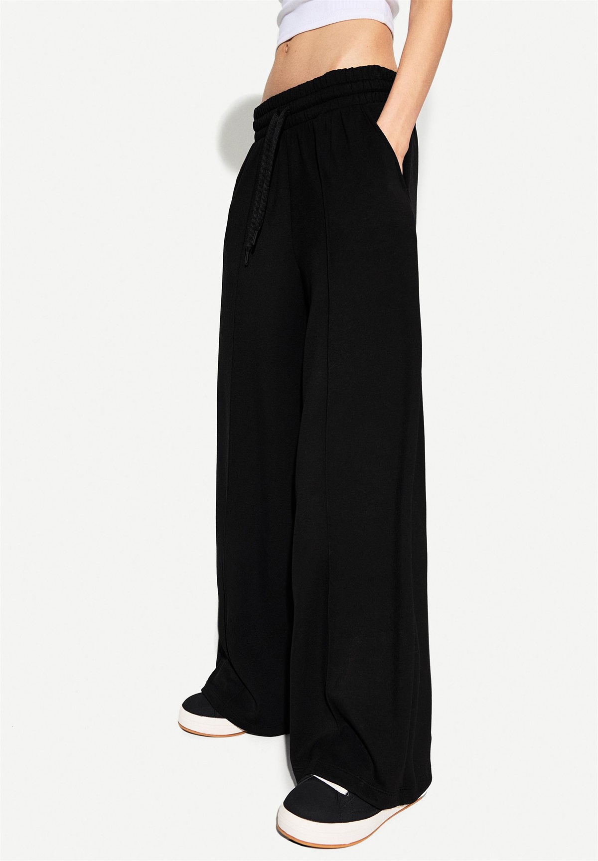 Bershka WIDE-LEG - Jogginghose - black/schwarz