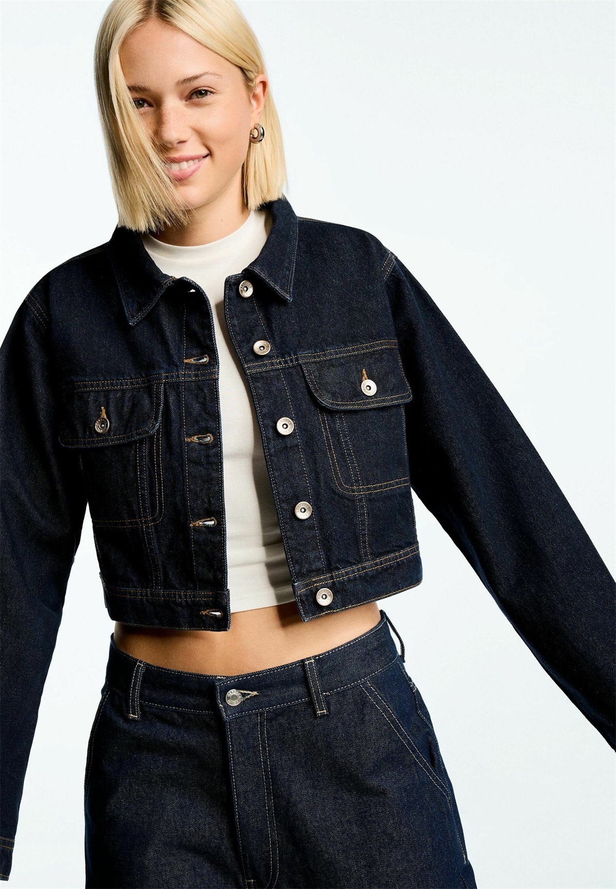 Bershka CROPPED - Jeansjacke - royal blue/royal