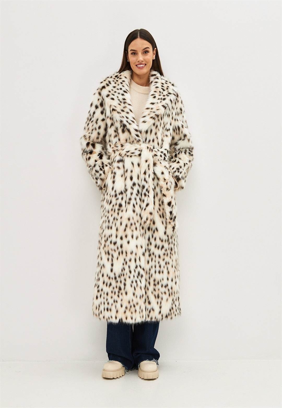 Cesare Gaspari Wintermantel - white black/beige