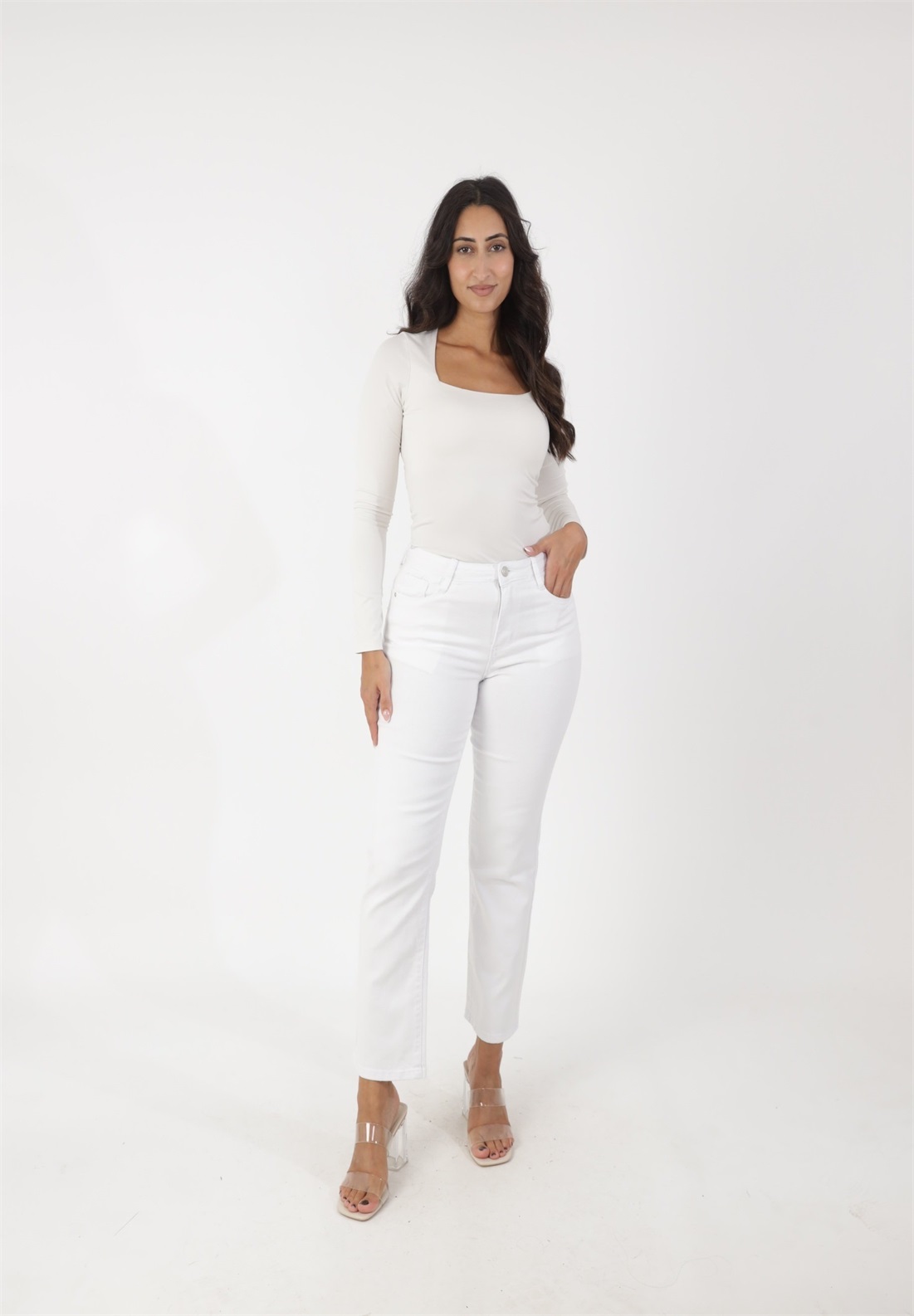 Elara WIDE - Jeans Slim Fit - weiß
