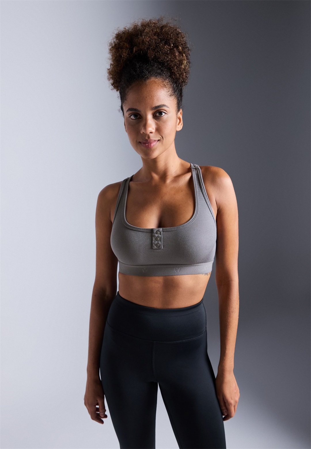 Even&Odd active LIGHT SUPPORT FINE RIBBED SPORTS BRA WITH RACER BACK - Sport-BH mit mittlerer Stützkraft - dark grey/dunkelgrau