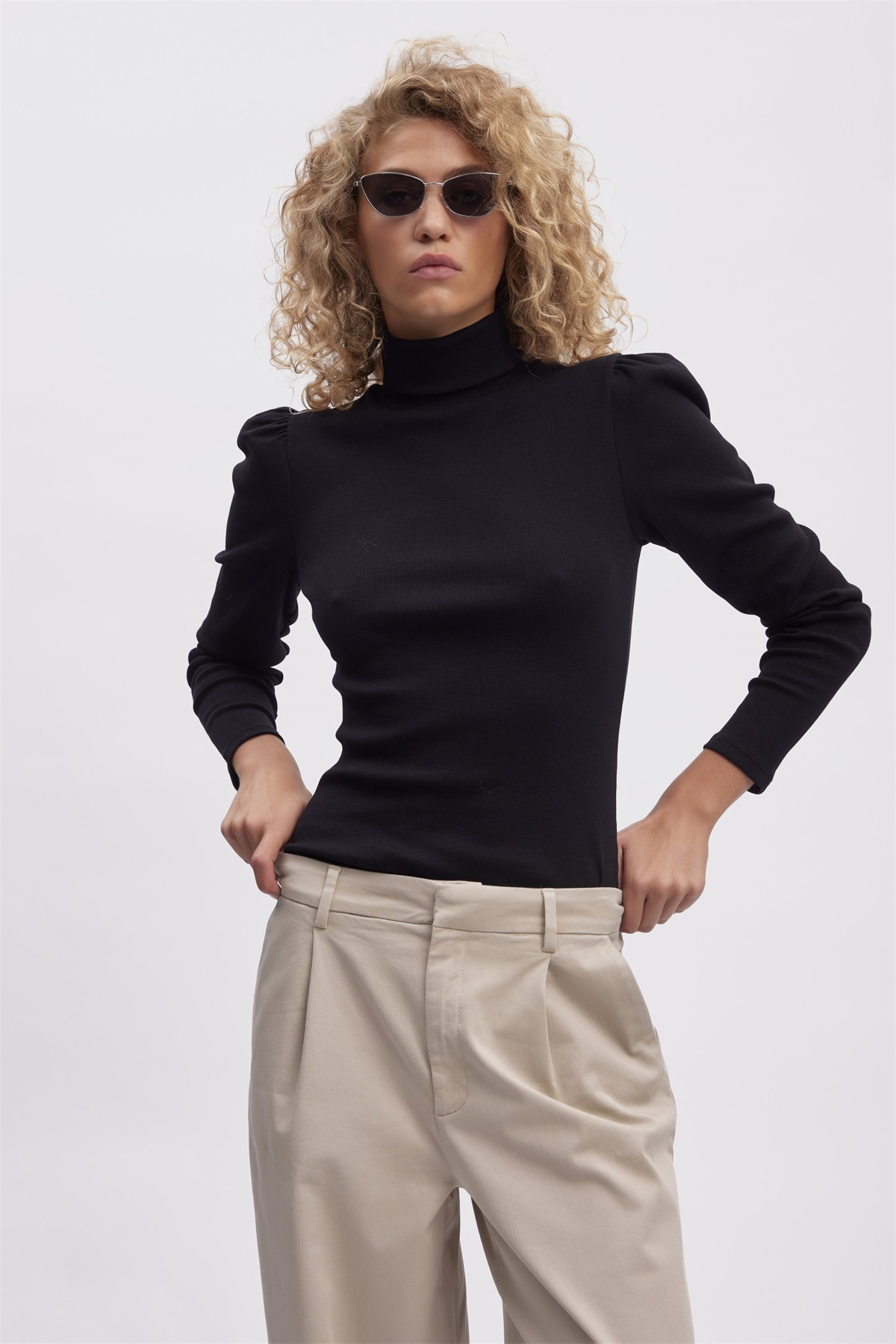 Gestuz DREW ROLLNECK PUFF - Strickpullover - black/schwarz