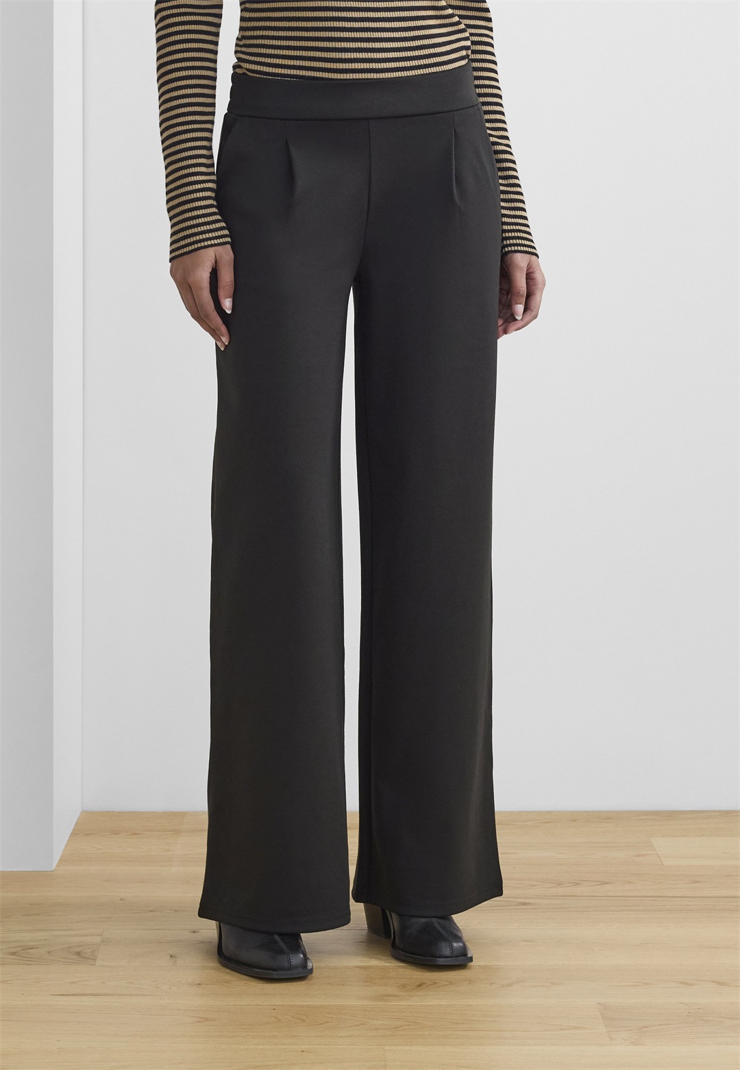 ICHI IHKATE SUS LONG WIDE PA2 - Stoffhose - black/schwarz
