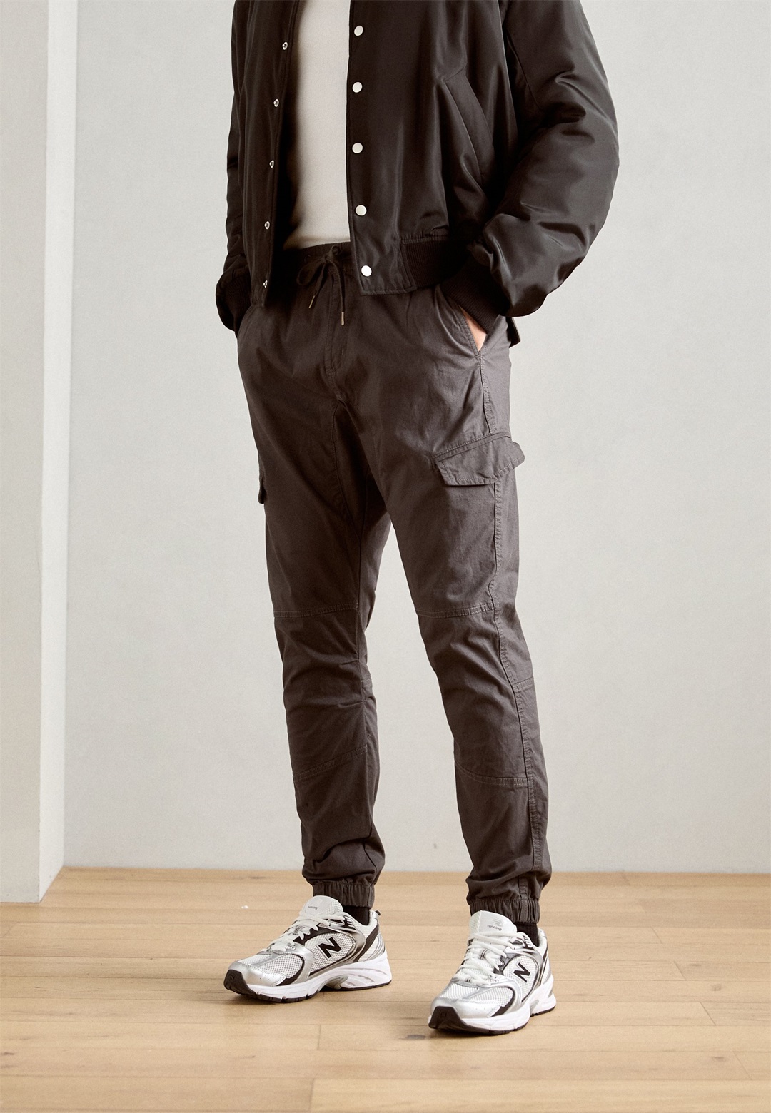 INDICODE JEANS LEVI - Cargohose - raven/grau