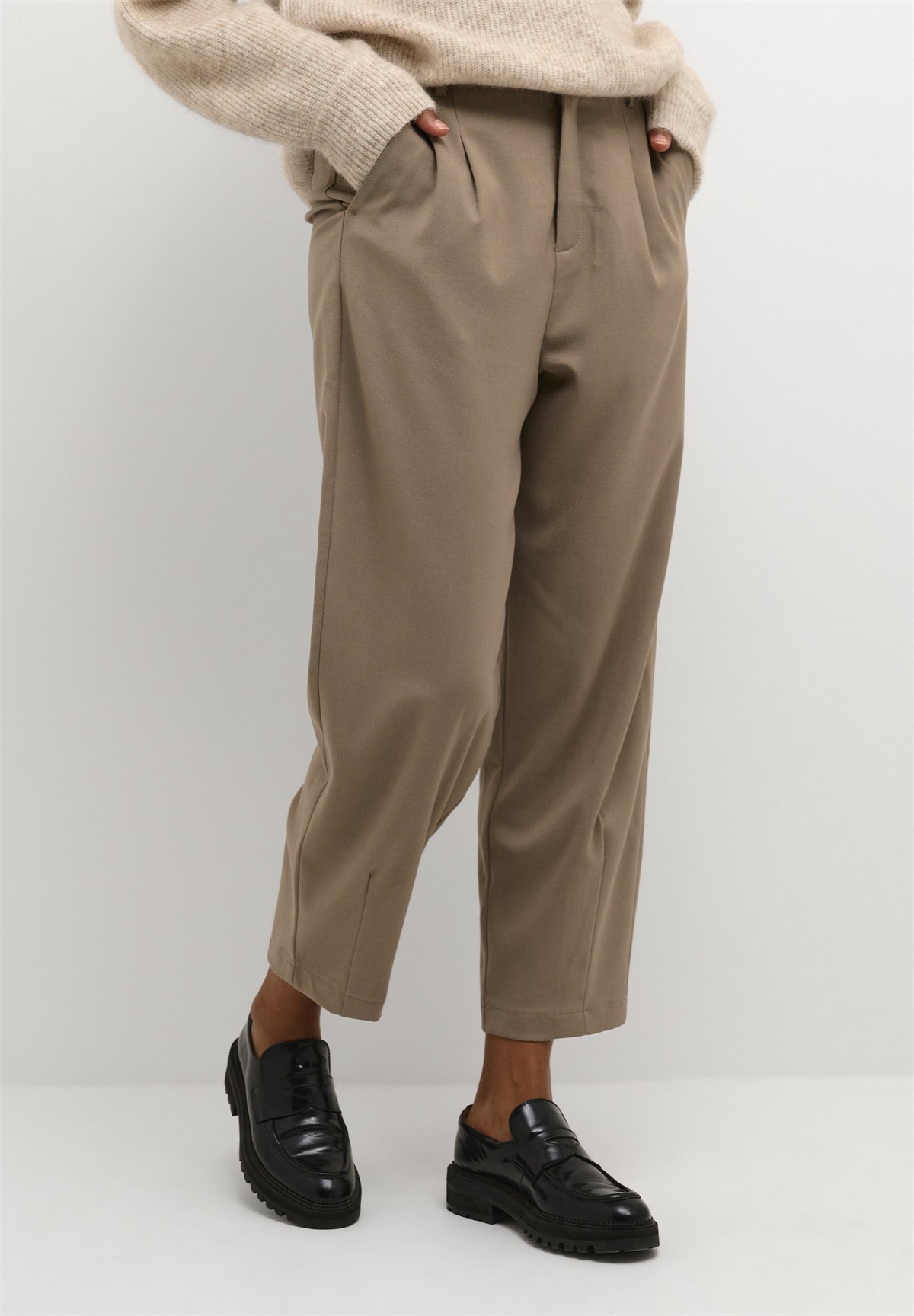 Kaffe KAMERLE PANTS CROPPED - Stoffhose - brindle/grau