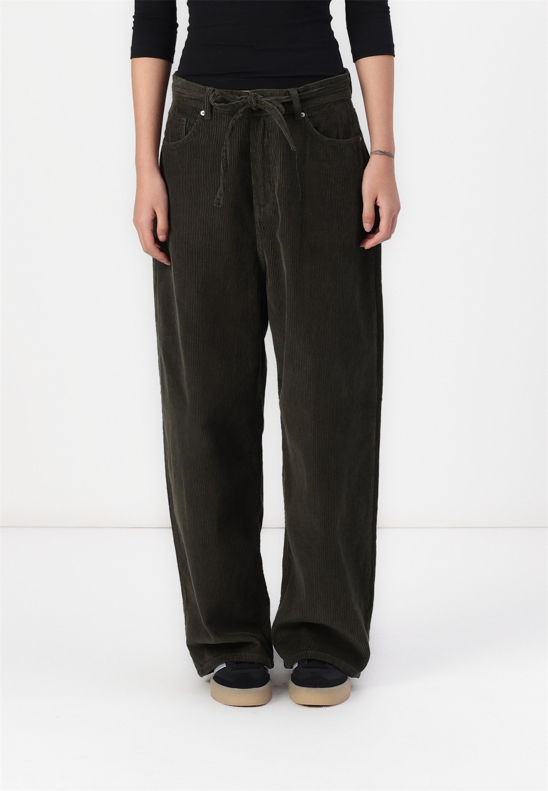 ONLY ONLBLEECKER LOOSE PANT - Stoffhose - kambaba/dunkelgrün