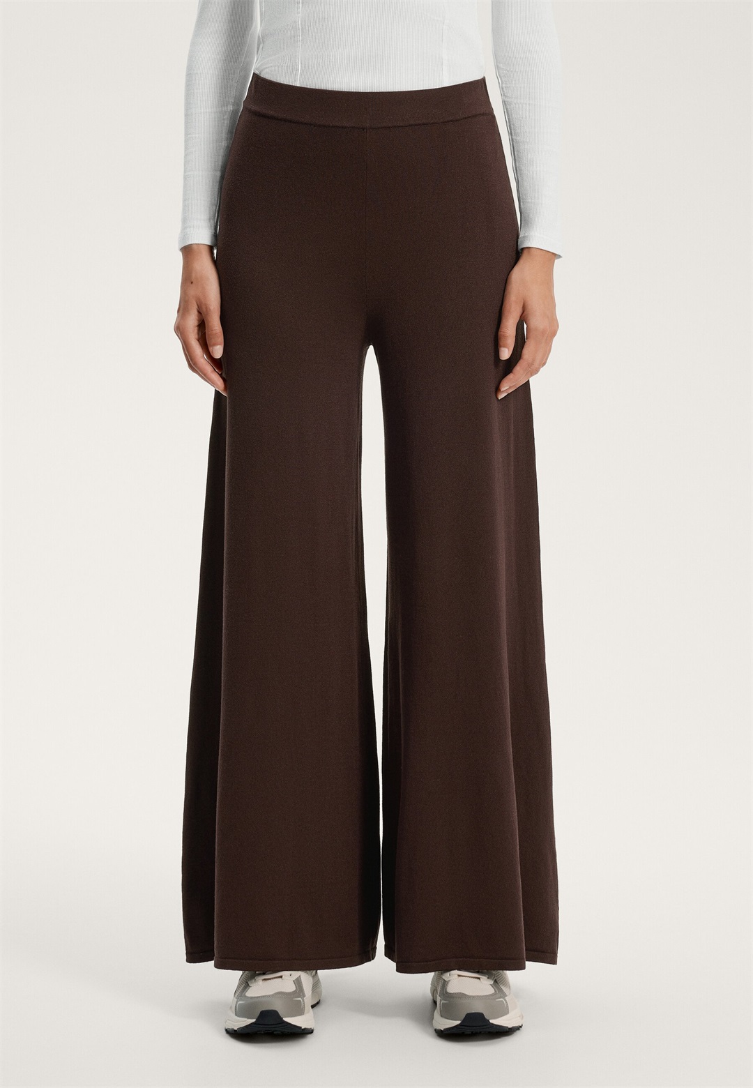 OYSHO WIDE - Stoffhose - brown/braun