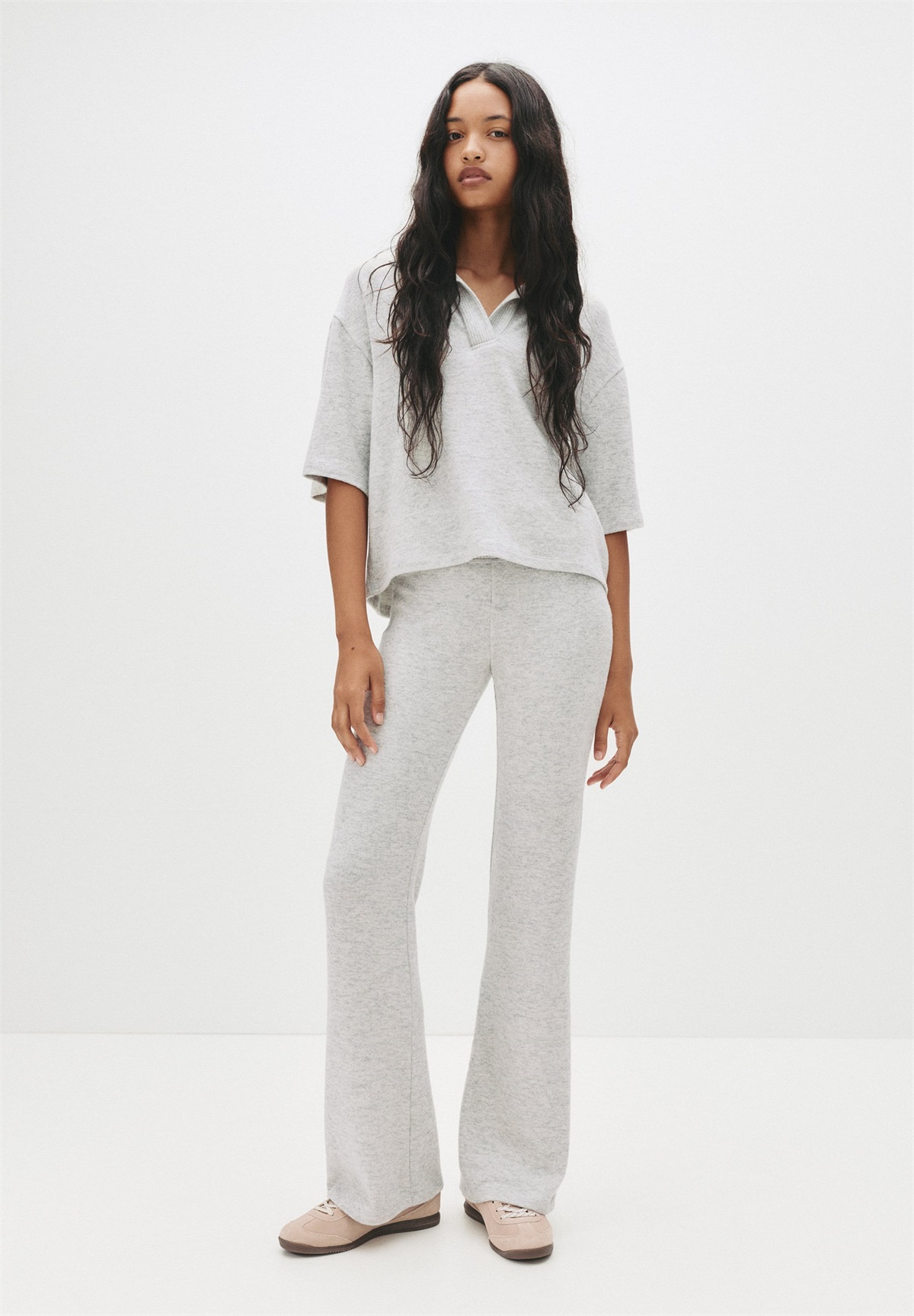 PULL&BEAR SOFT TOUCH FLARED - Stoffhose - grey/grau