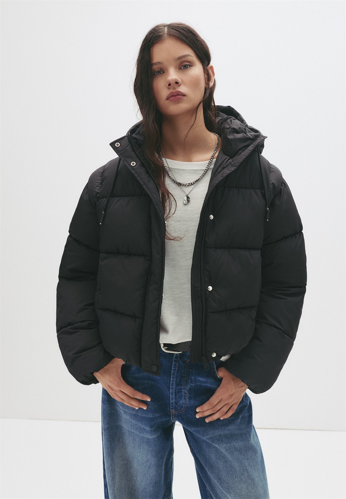 PULL&BEAR QUILTED WITH HOOD - Winterjacke - black/schwarz