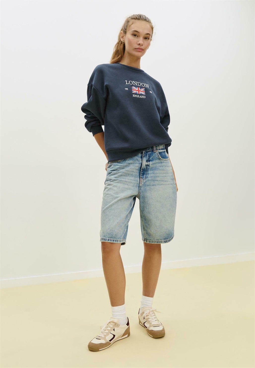 Stradivarius EMBROIDERED LONDON - Sweatshirt - mottled dark blue/dunkelblau meliert
