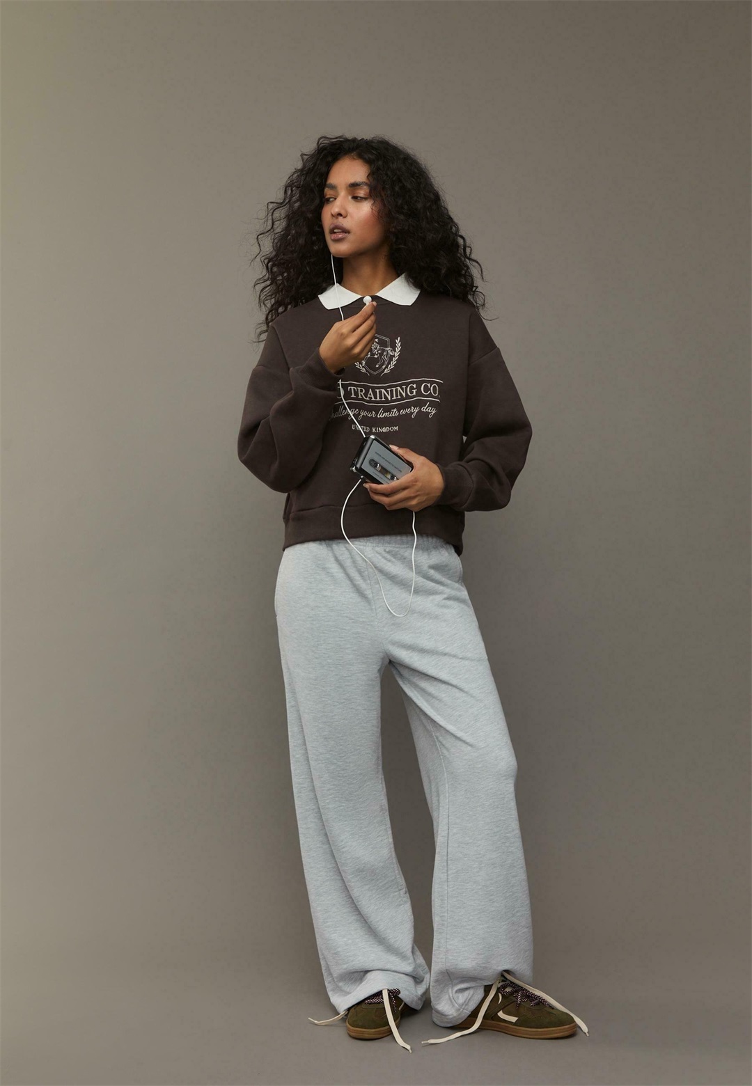 Stradivarius Sweatshirt - dark brown/dunkelbraun