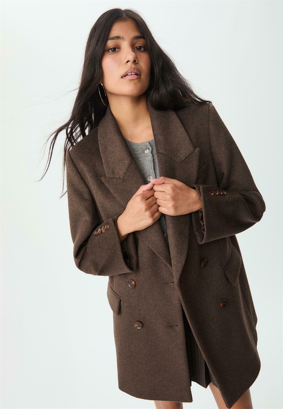 Stradivarius DOUBLE-BREASTED - Kurzmantel - dark brown/dunkelbraun Stradivarius DOUBLE-BREASTED - Kurzmantel - dark brown/dunkelbraun