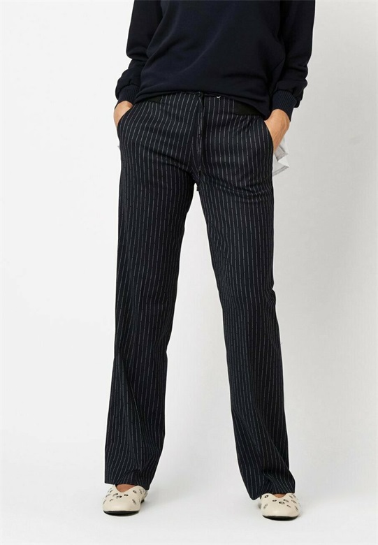 TONI STYLE - Stoffhose - dark blue/blau