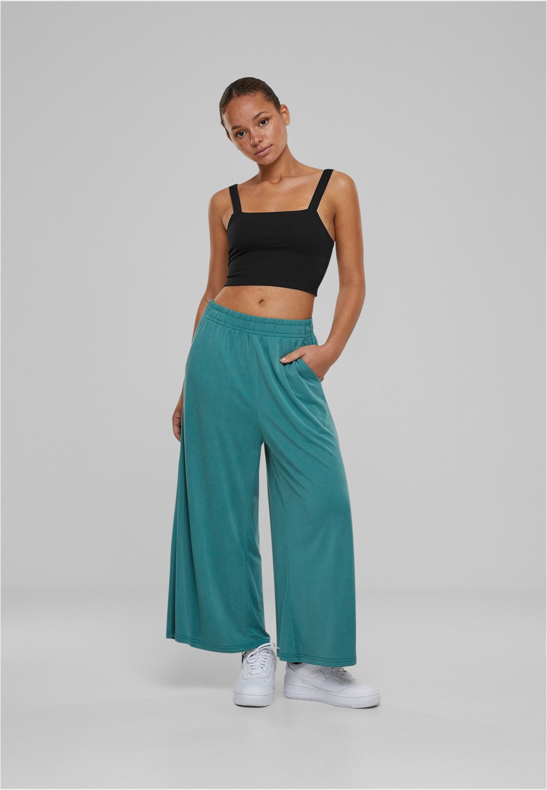 Urban Classics CULOTTE - Stoffhose - paleleaf/grün