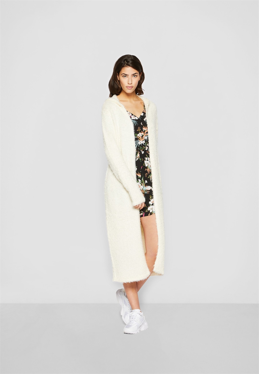 Urban Classics FEATHER - Strickjacke - whitesand/offwhite