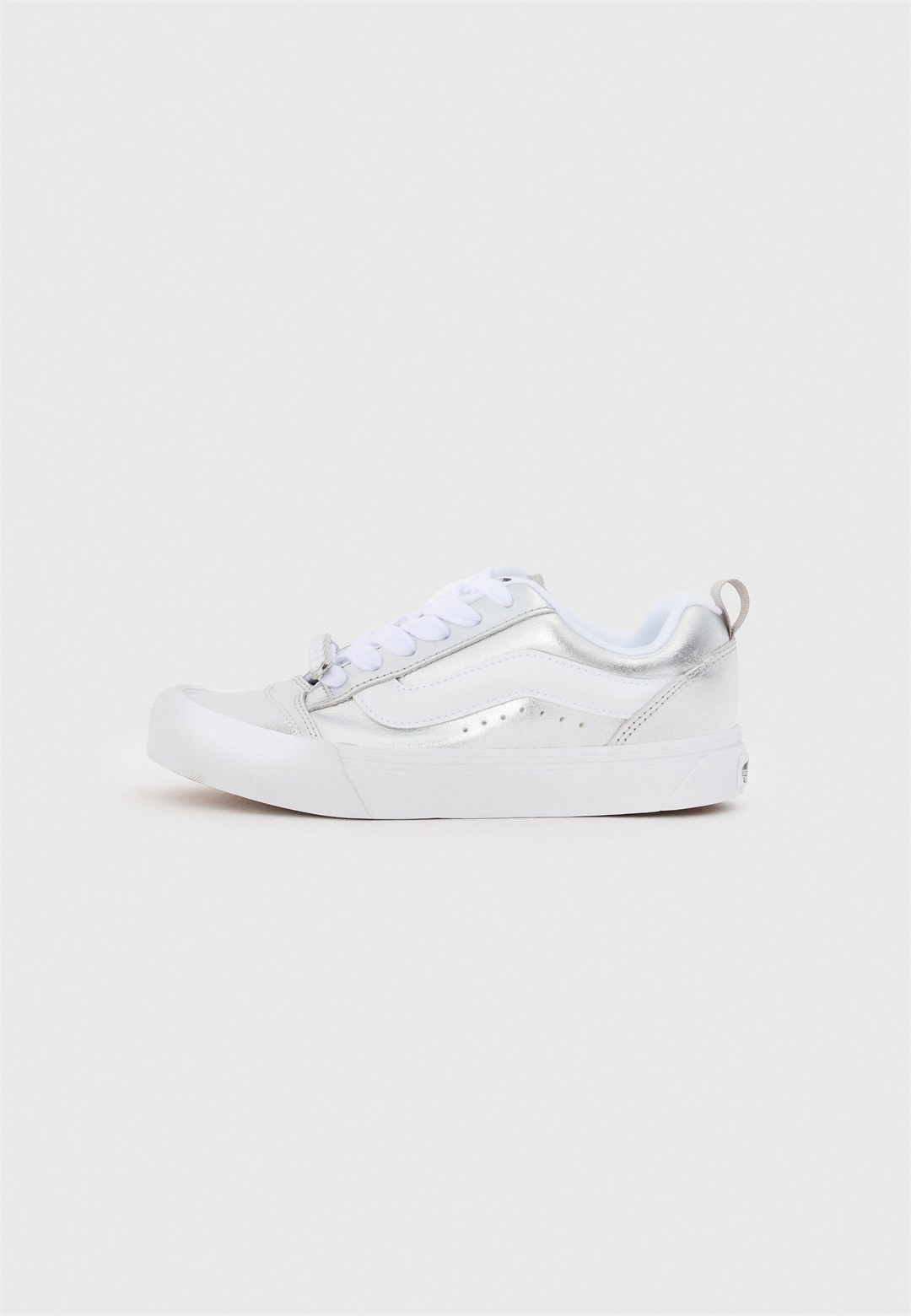 Vans KNU SKOOL - Skateschuh - metallic silver-coloured/silberfarben