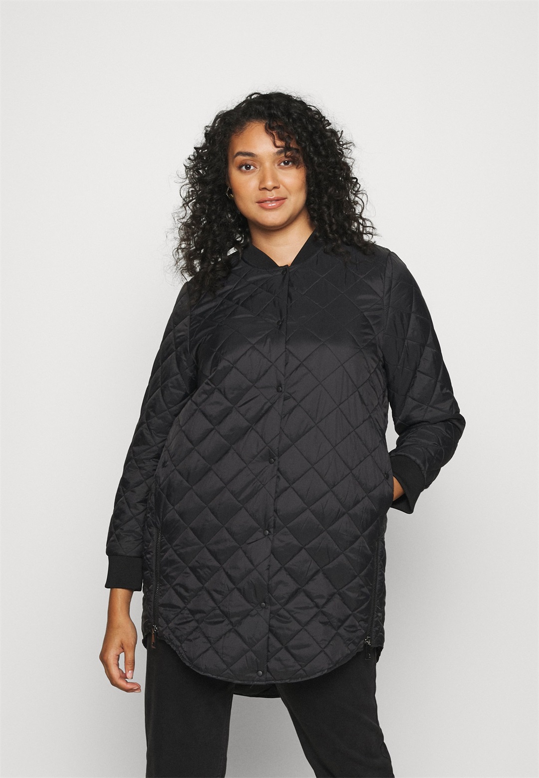 Vero Moda Curve VMHAYLE 3/4 - Wintermantel - black/schwarz