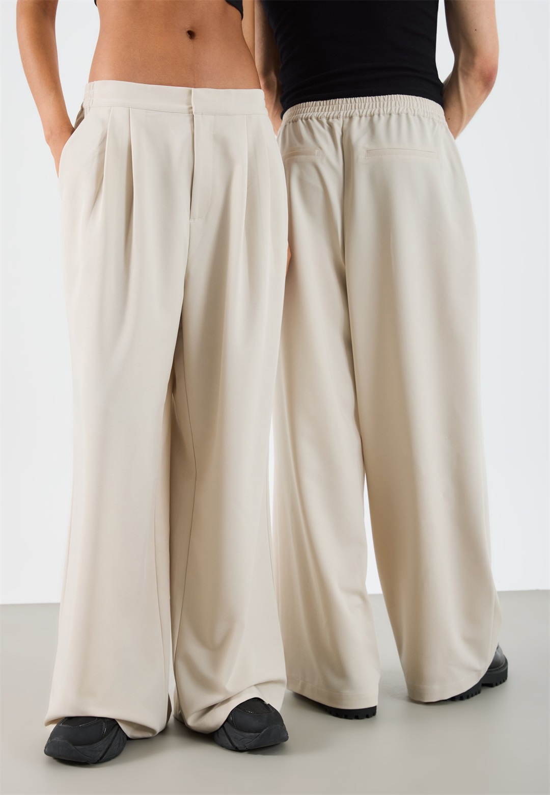 YOURTURN UNISEX - Stoffhose - stone/beige